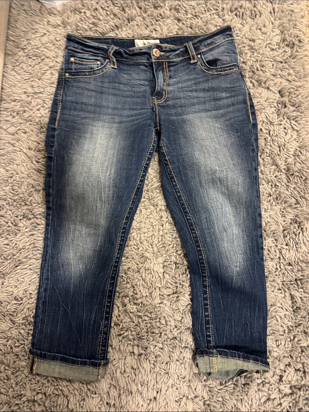 Women’s Dark Blue Cropped Jean Capri  - Classic Faded Denim